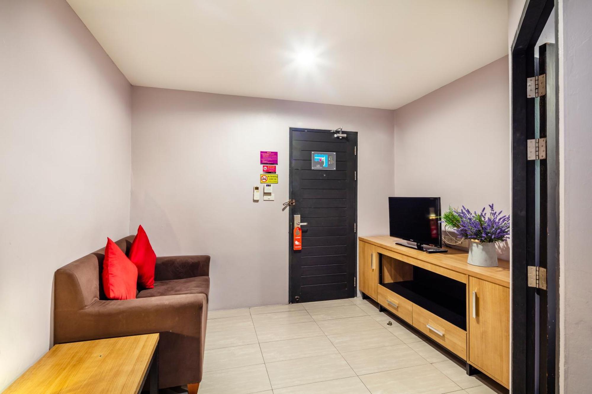 Livotel Hotel Lat Phrao Бангкок Номер фото
